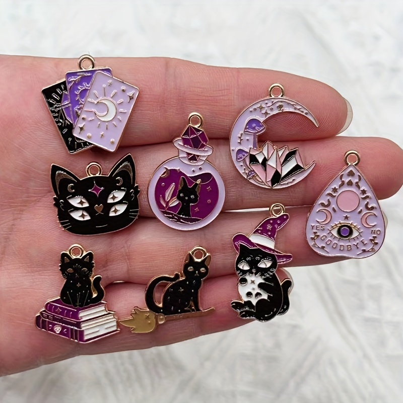 Jewelry Making Guide Book - 8 Dijes de Gato Dorados para